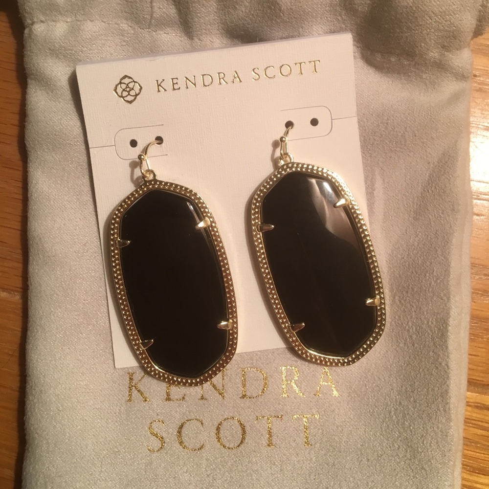 Danielle Kendra Scott Earrings